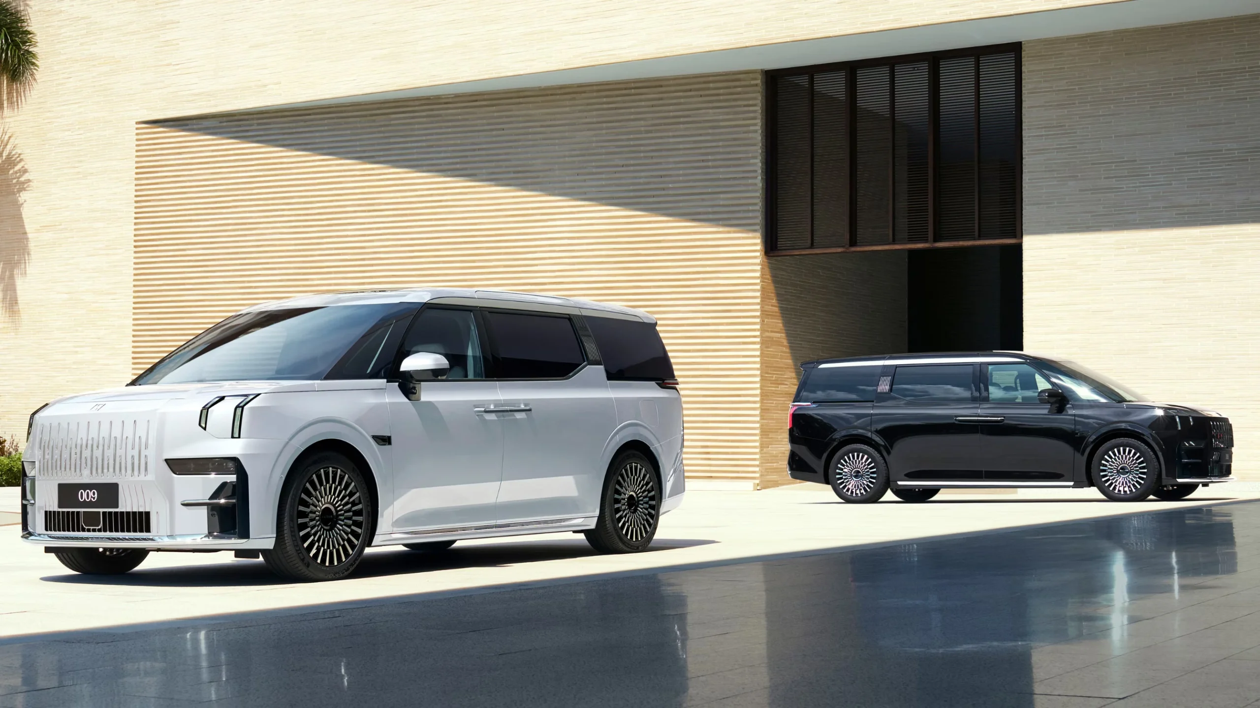 Zeekr 009 FWD Delivers Best In Range Efficiency Without Compromising Luxury